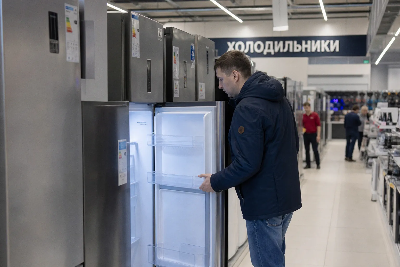 Почему покупатели возвращаются в офлайн-магазины техники за крупными покупками